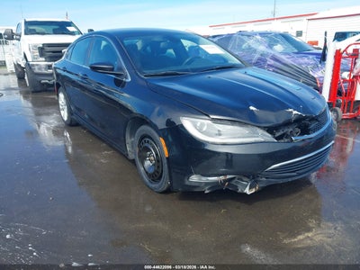 CHRYSLER 200 2015