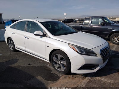HYUNDAI SONATA PLUG-IN HYBRID 2016