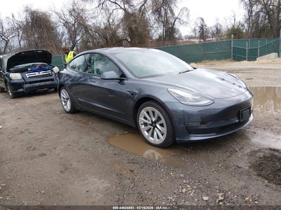 TESLA MODEL 3 2022