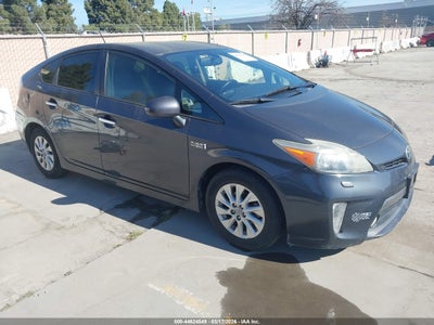 TOYOTA PRIUS PLUG-IN 2012