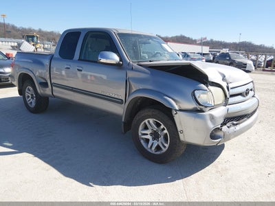 TOYOTA TUNDRA 2004
