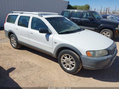 VOLVO XC70 2005