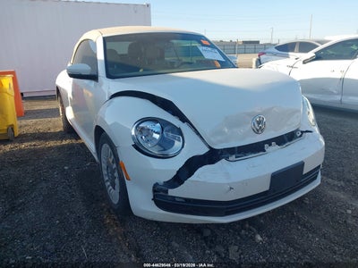 VOLKSWAGEN BEETLE 2013