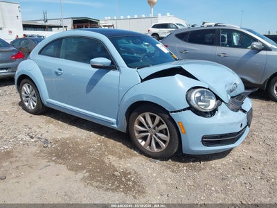 VOLKSWAGEN BEETLE 2014