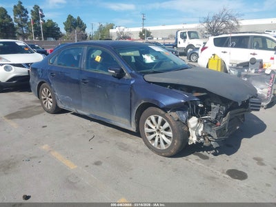 VOLKSWAGEN PASSAT 2013