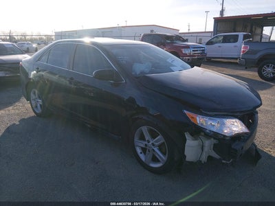 TOYOTA CAMRY 2014