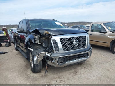 NISSAN TITAN 2017
