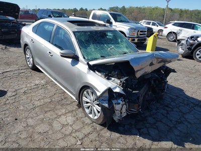 VOLKSWAGEN PASSAT 2013