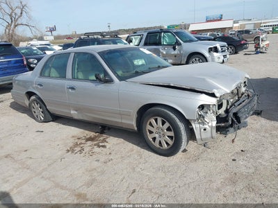 FORD CROWN VICTORIA 2008