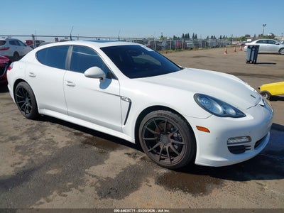 PORSCHE PANAMERA 2012