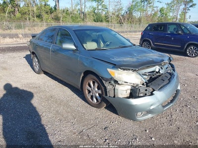 TOYOTA CAMRY 2011