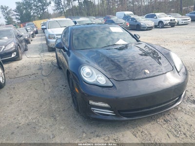 PORSCHE PANAMERA 2011