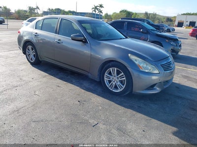 INFINITI G37 2013