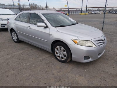 TOYOTA CAMRY 2011