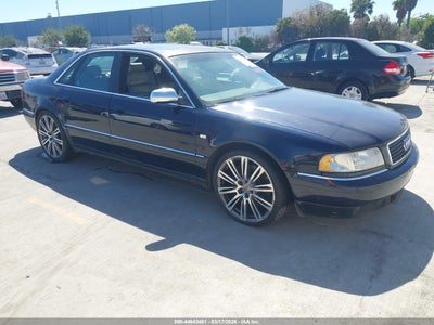 AUDI S8 2003