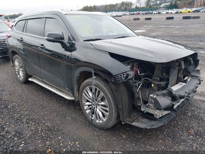 TOYOTA HIGHLANDER 2023
