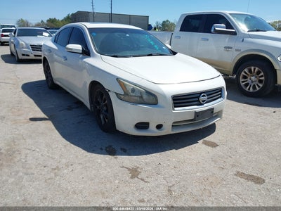 NISSAN MAXIMA 2012