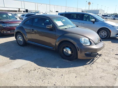VOLKSWAGEN BEETLE 2013
