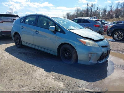 TOYOTA PRIUS 2013