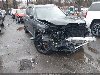 BMW X7 2025
