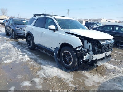 NISSAN PATHFINDER 2025
