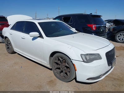 CHRYSLER 300 2017