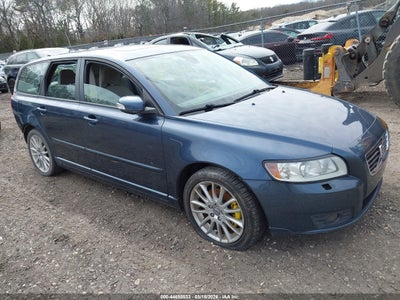 VOLVO V50 2010