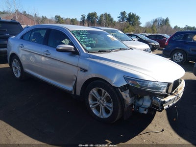 FORD TAURUS 2015