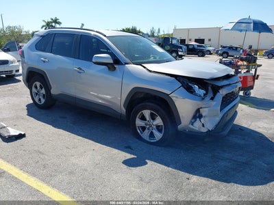TOYOTA RAV4 2021