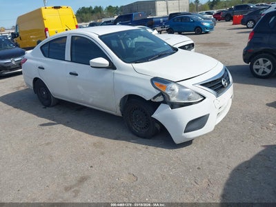 NISSAN VERSA 2017