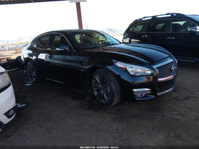 INFINITI Q70 2016
