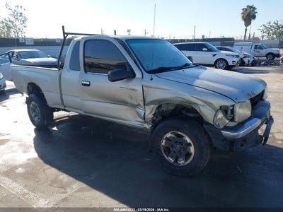 TOYOTA TACOMA 2000