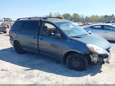 TOYOTA SIENNA 2010