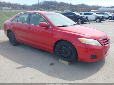 TOYOTA CAMRY 2011