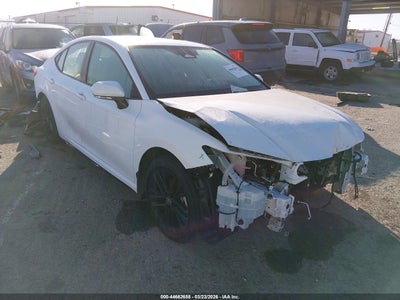 TOYOTA CAMRY 2026