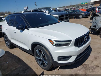 VOLVO XC40 2019