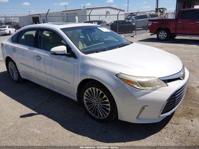 TOYOTA AVALON 2017