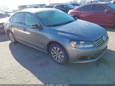 VOLKSWAGEN PASSAT 2013