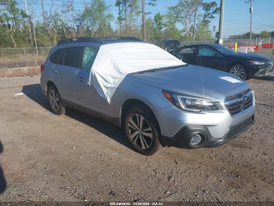 SUBARU OUTBACK 2019