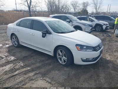 VOLKSWAGEN PASSAT 2013