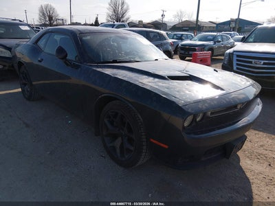 DODGE CHALLENGER 2016
