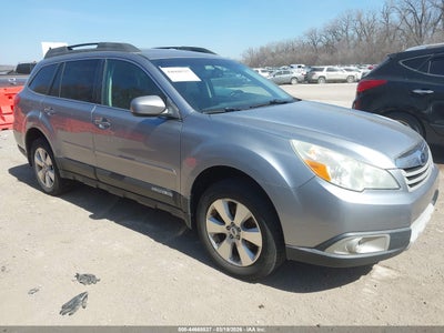 SUBARU OUTBACK 2011