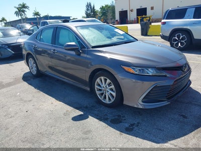 TOYOTA CAMRY 2024