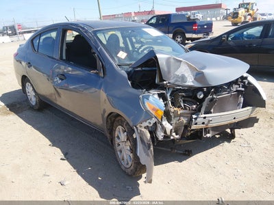 NISSAN VERSA 2017