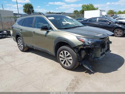 SUBARU OUTBACK 2025