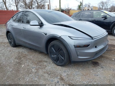 TESLA MODEL Y 2026