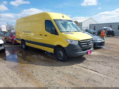 MERCEDES-BENZ SPRINTER 3500 2024