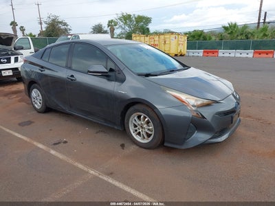 TOYOTA PRIUS 2017