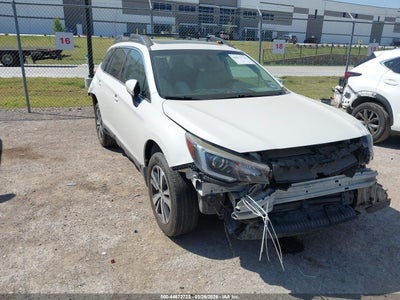 SUBARU OUTBACK 2019