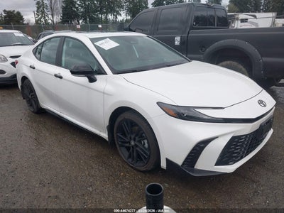 TOYOTA CAMRY 2026
